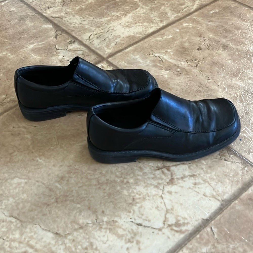 Smart fit boys dress shoes